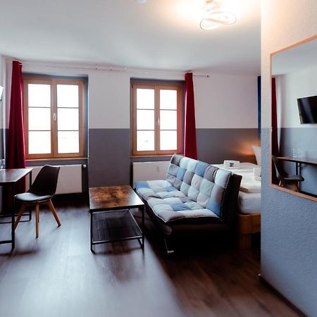 Restaurant Und Pension Alberthafen Dresden Bagian luar foto