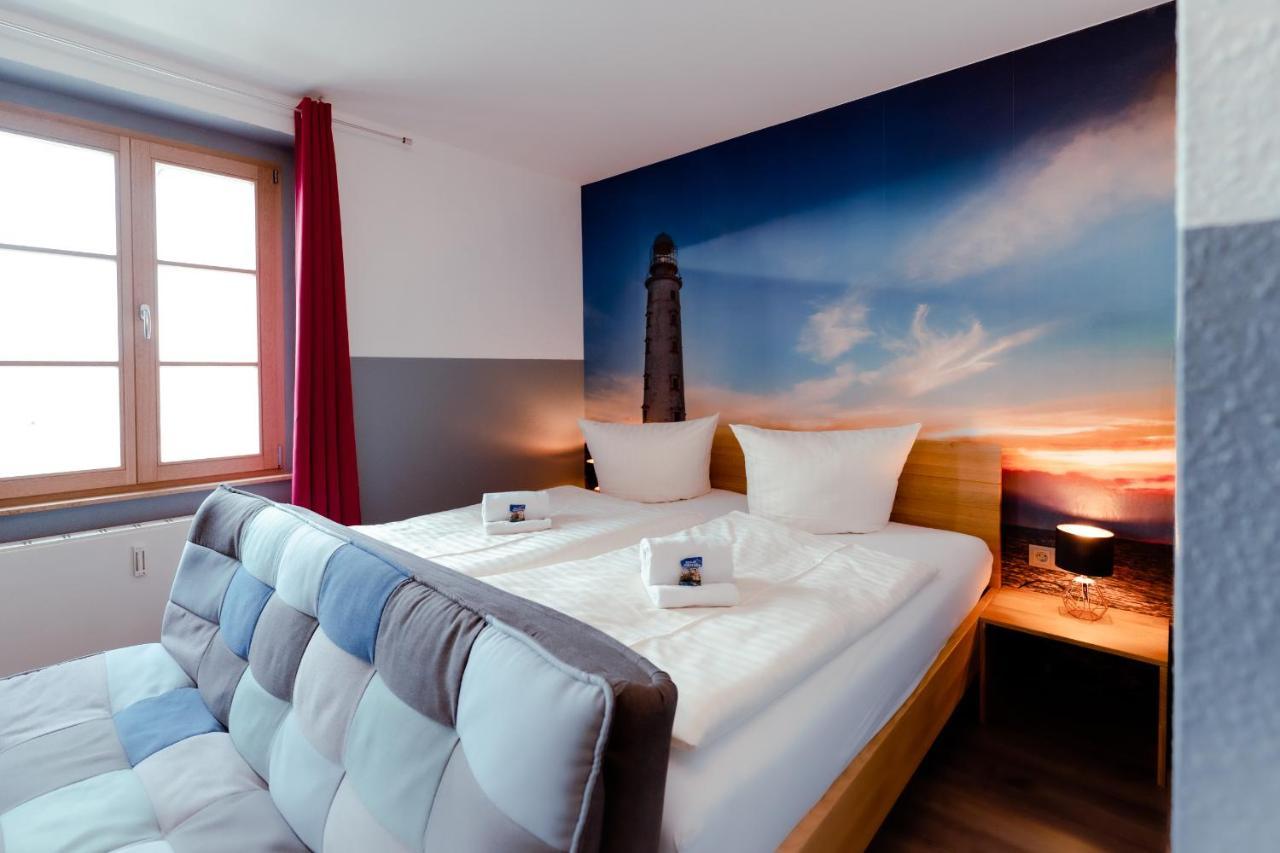 Restaurant Und Pension Alberthafen Dresden Bagian luar foto